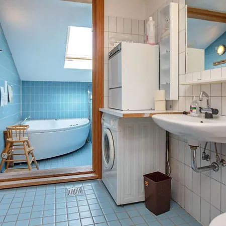 Holiday home 8 Person In Harbo Re