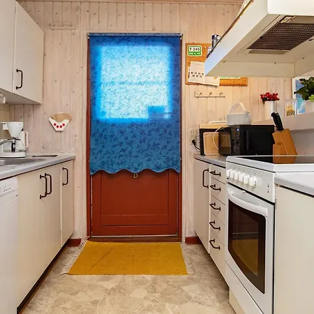 8 Person In Harbo Re Holiday home *