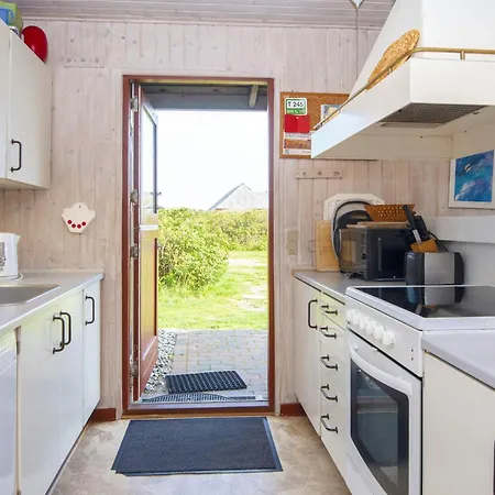 8 Person In Harbo Re By Traum Feriehus Harboør